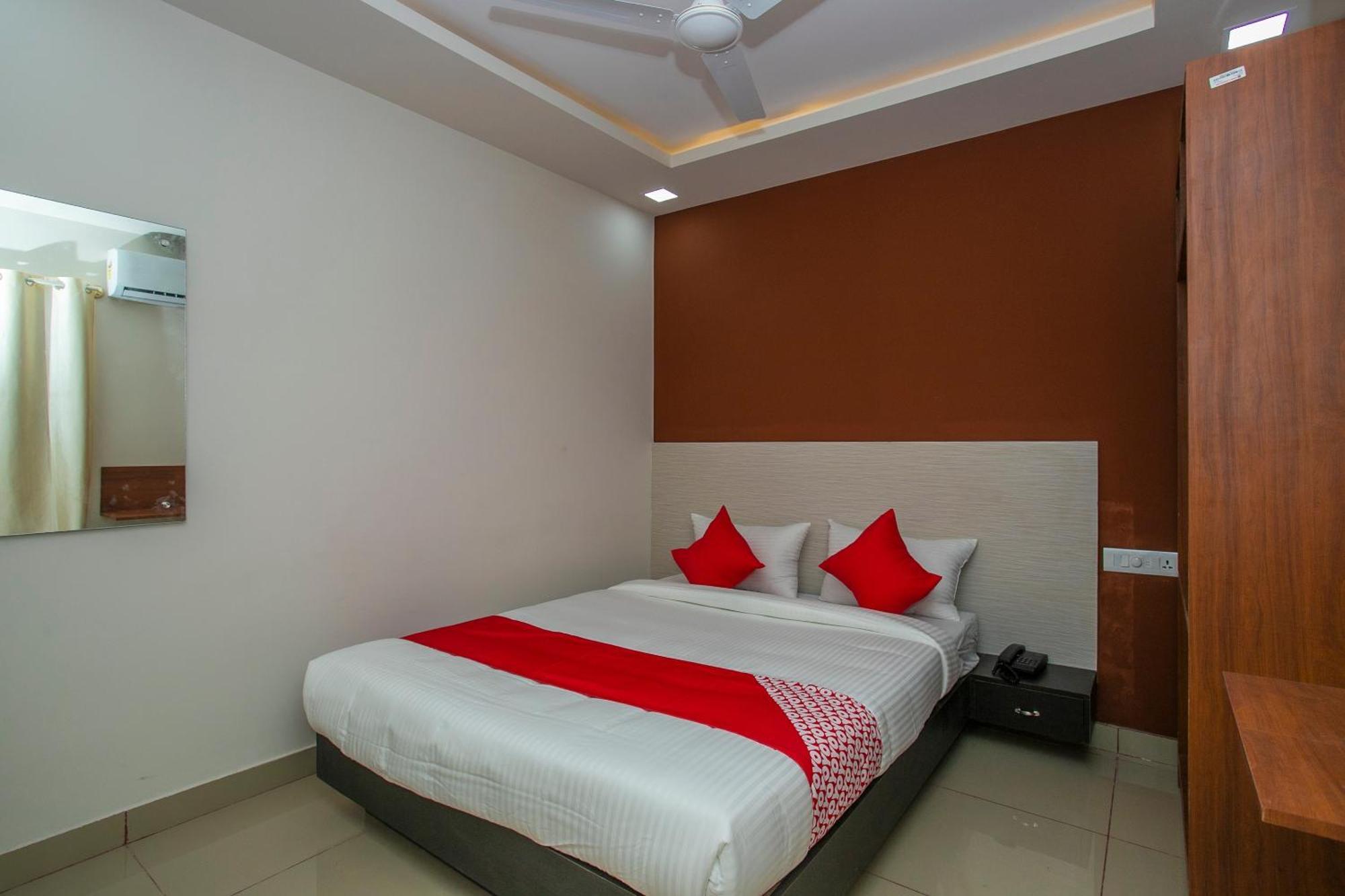 Hotel O Varcity Phi Premium Pavilion ,Above Hdfc Bank ,Near Anjaneya Temple Madiwala, Hosur Main R Bangalore Luaran gambar